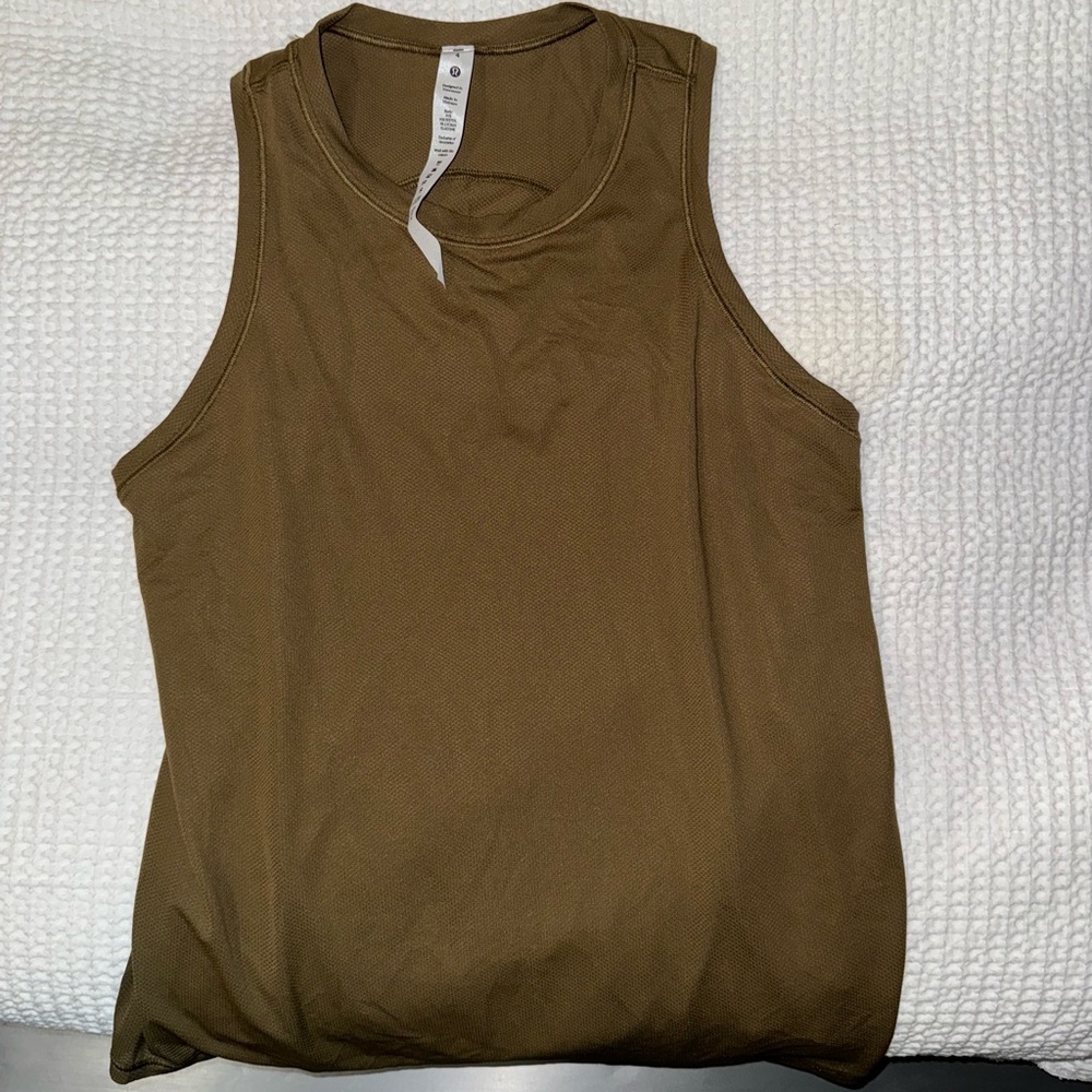 Lululemon top